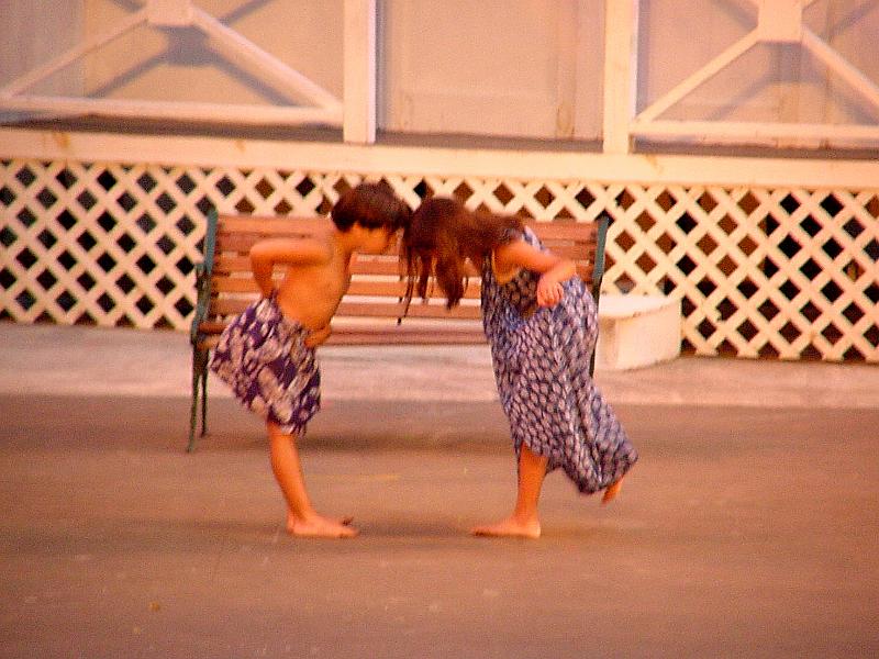 kids bowing to each other.png